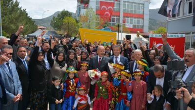 Tatarlı’daki Hıdırellez Bahar Şenlikleri’ne katılan Milliyetçi Hareket Partisi Afyonkarahisar Milletvekili