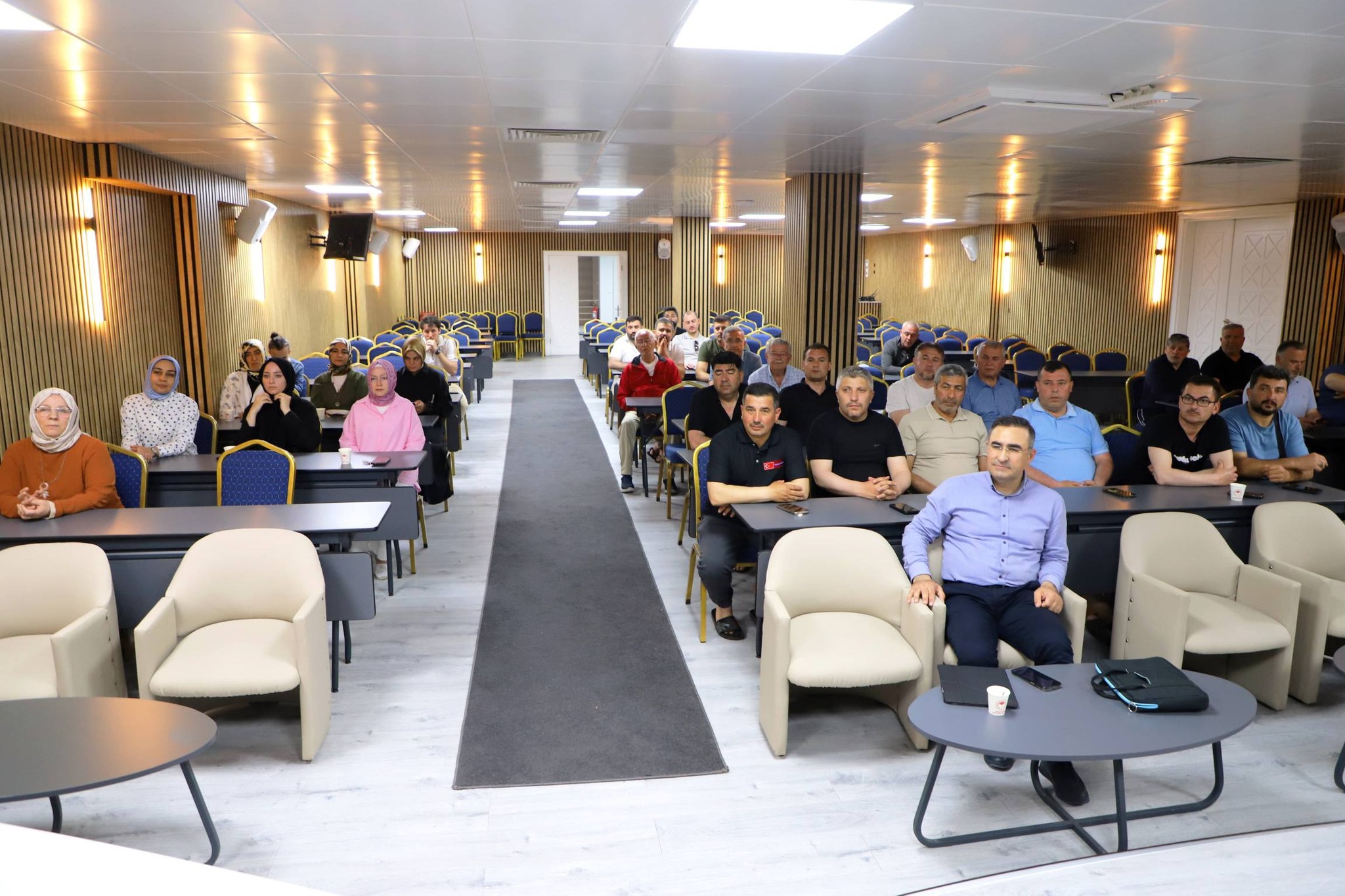 AK Parti Afyonkarahisar İl Başkanlığı, Antalya’da bulunan Akdeniz Su Ürünleri