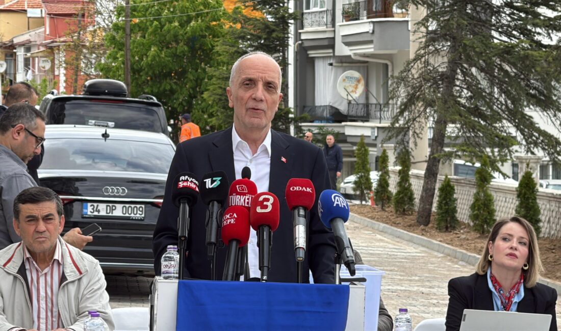 Türk-İş tarafından Afyonkarahisar’da hayata geçirilen 108 konutluk projede hak sahipleri