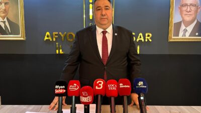 İYİ Parti Afyonkarahisar İl Başkanı Muhammet Mısırlıoğlu, 19 Mayıs Atatürk’ü