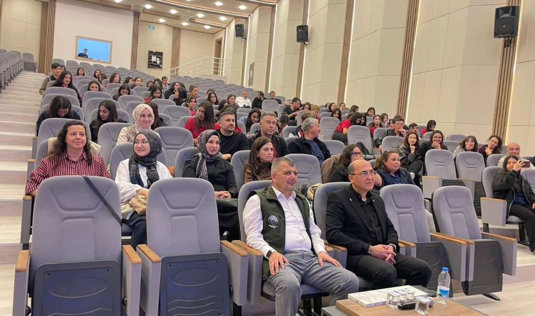 Emirdağ Belediyesi bünyesinde faaliyet gösteren Aziziye Sanat Merkezi, eğitim ve