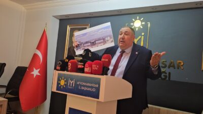 İYİ Parti Afyonkarahisar İl Başkanı Muhammet Mısırlıoğlu, haftalık basın toplantısında