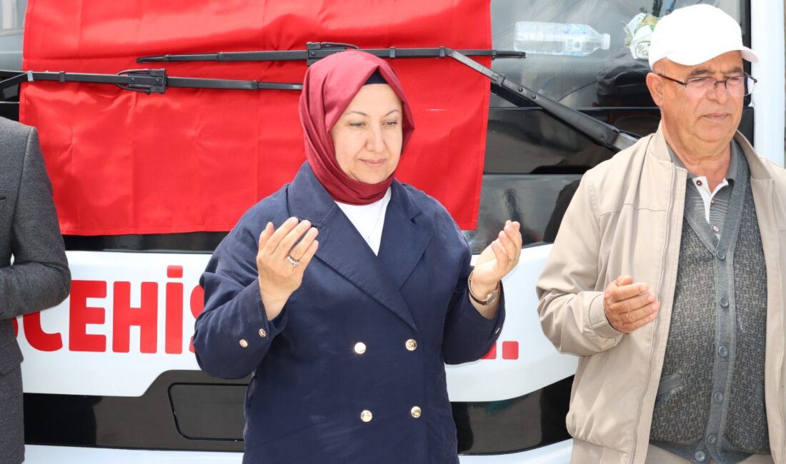Afyonkarahisar’ın İscehisar ilçesinde, belediyenin toplu ulaşım ağını genişletmek ve vatandaşlara