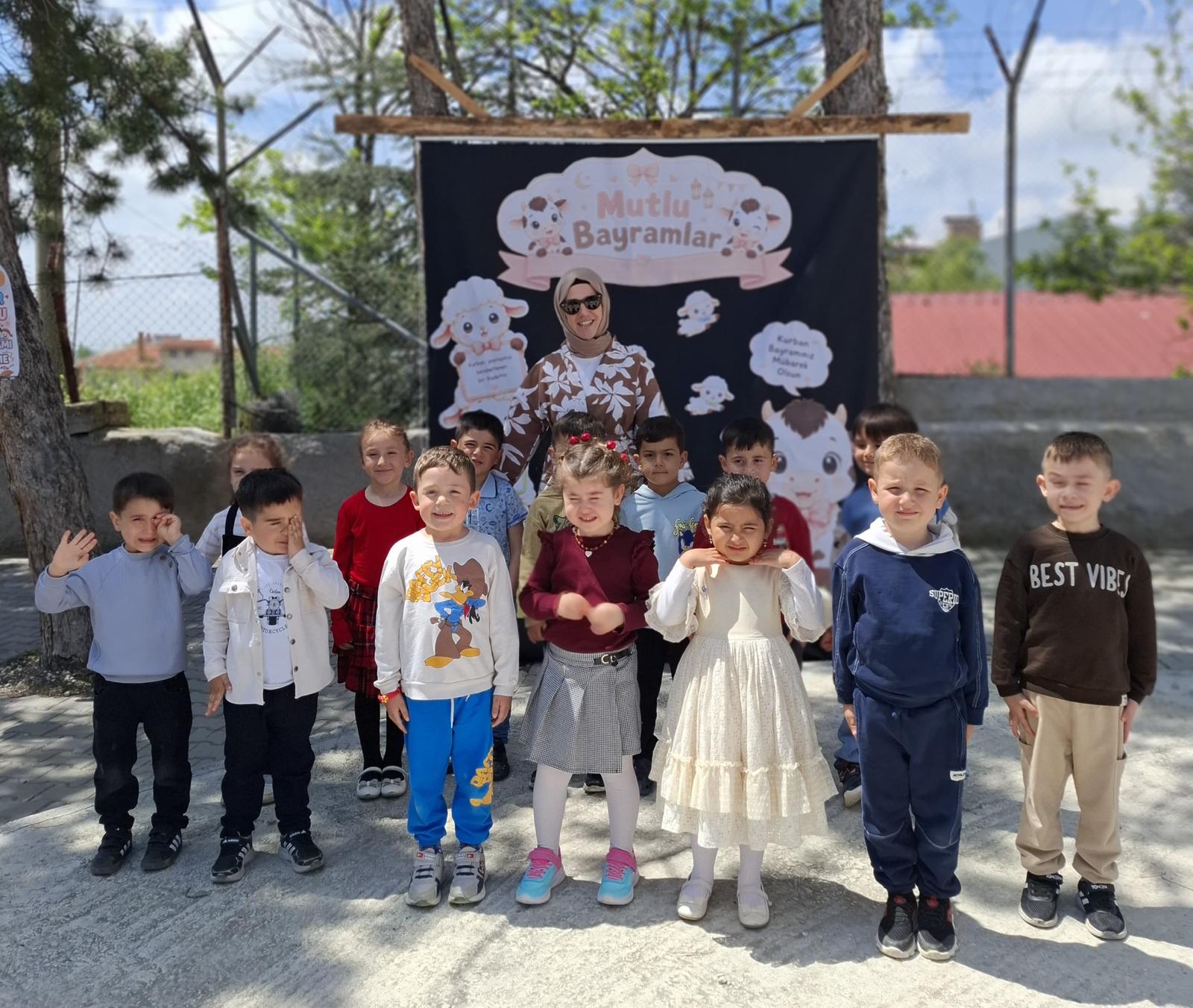 Afyonkarahisar’ın köklü kültürel miraslarından biri olan ve bayramların paylaşma ruhunu