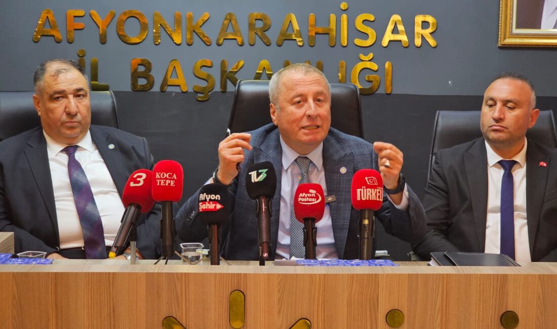 İYİ Parti Genel Başkan Yardımcısı ve Afyonkarahisar Milletvekili Hakan Şeref