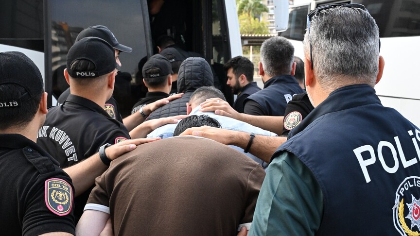 Antalya merkezli yürütülen yasa dışı bahis soruşturması kapsamında, 20 ildeki