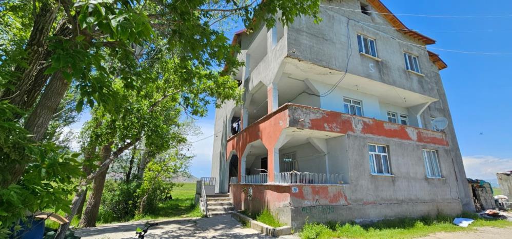 Muş’un Hasköy ilçesine bağlı Bahçelievler Mahallesi’nde yaşayan bir aile, evlerinde