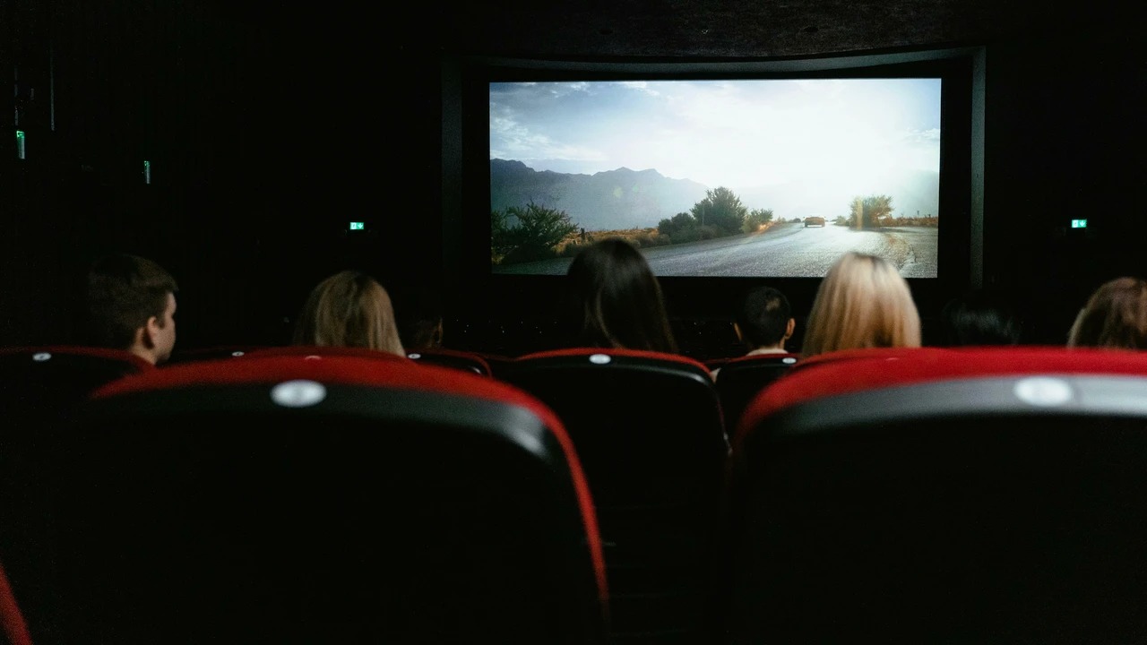 Sinemalarda bu hafta 8 yeni film vizyona girdi.
