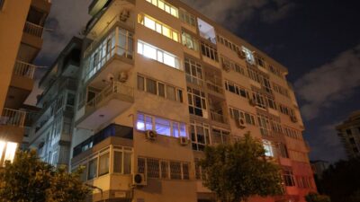 İzmir’in Bayraklı ilçesinde gece yarısı yaşanan aile içi kavga cinayetle