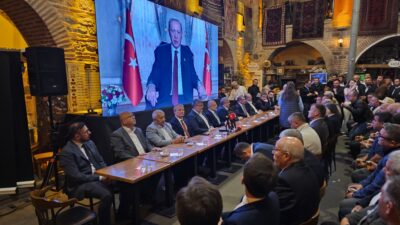 AK Parti Afyonkarahisar İl Teşkilatı tarafından düzenlenen bayramlaşma programı yoğun