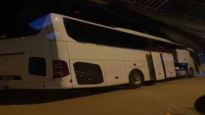 Mersin'den çıktıkları gezi turu dönüşünde Bursa'da İskender yemek için mola