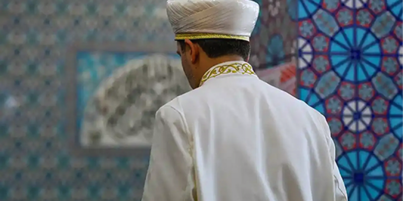Adana’da bir camide görevli imam, sergilediği soğukkanlılık ve ilk yardım