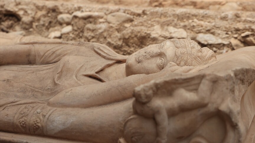 Antalya'nın Kumluca ilçesindeki Likya uygarlığının en önemli kentlerinden Olympos'taki kazı