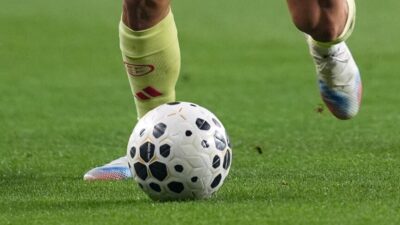 Teknik kapasiteleri ve top hakimiyetleriyle yıllar boyunca futbolseverlerin izlemekten keyif
