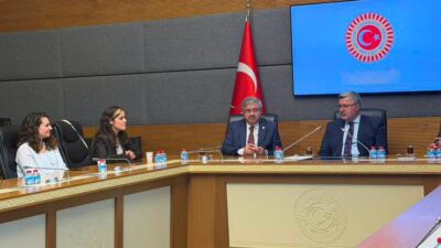 AK Parti Milletvekilleri İbrahim Yurdunuseven, Ali Özkaya ve Hasan Arslan,