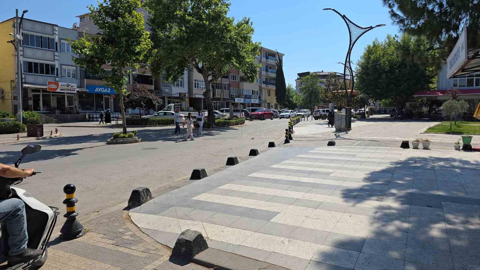 Balıkesir’in Sındırgı ilçesinde 4.0 büyüklüğünde deprem meydana geldi.