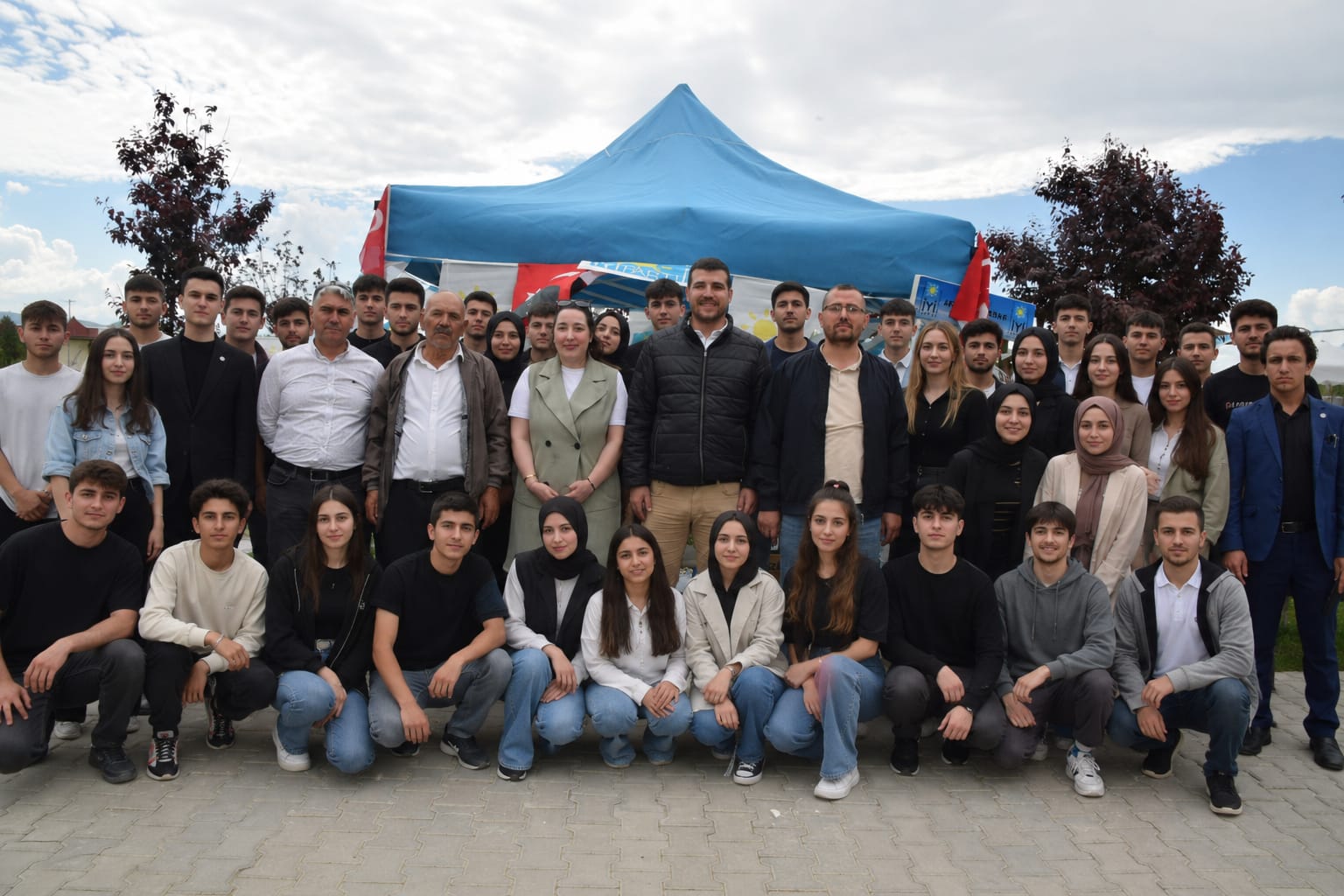 İYİ Parti Afyonkarahisar İl Gençlik Kolları ile Merkez İlçe Gençlik