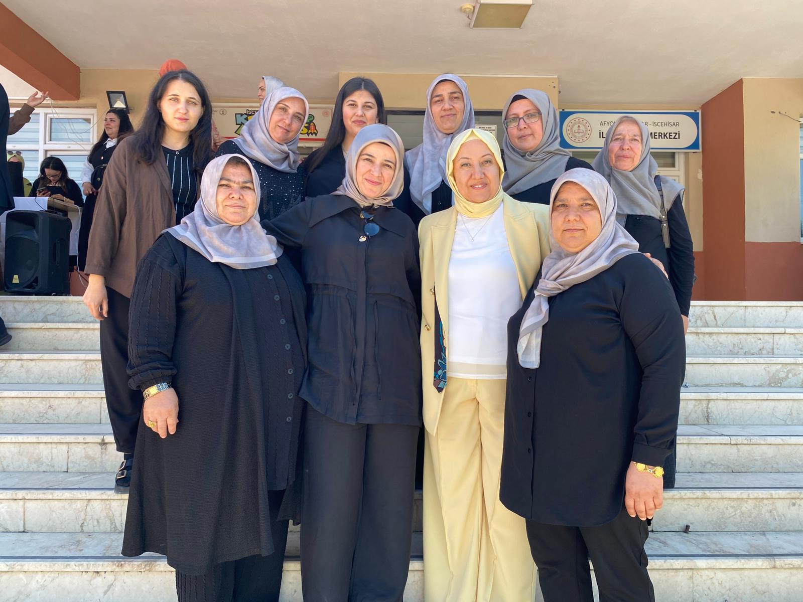Hayat Boyu Öğrenme Haftası etkinlikleri kapsamında İscehisar Halk Eğitim Merkezinde
