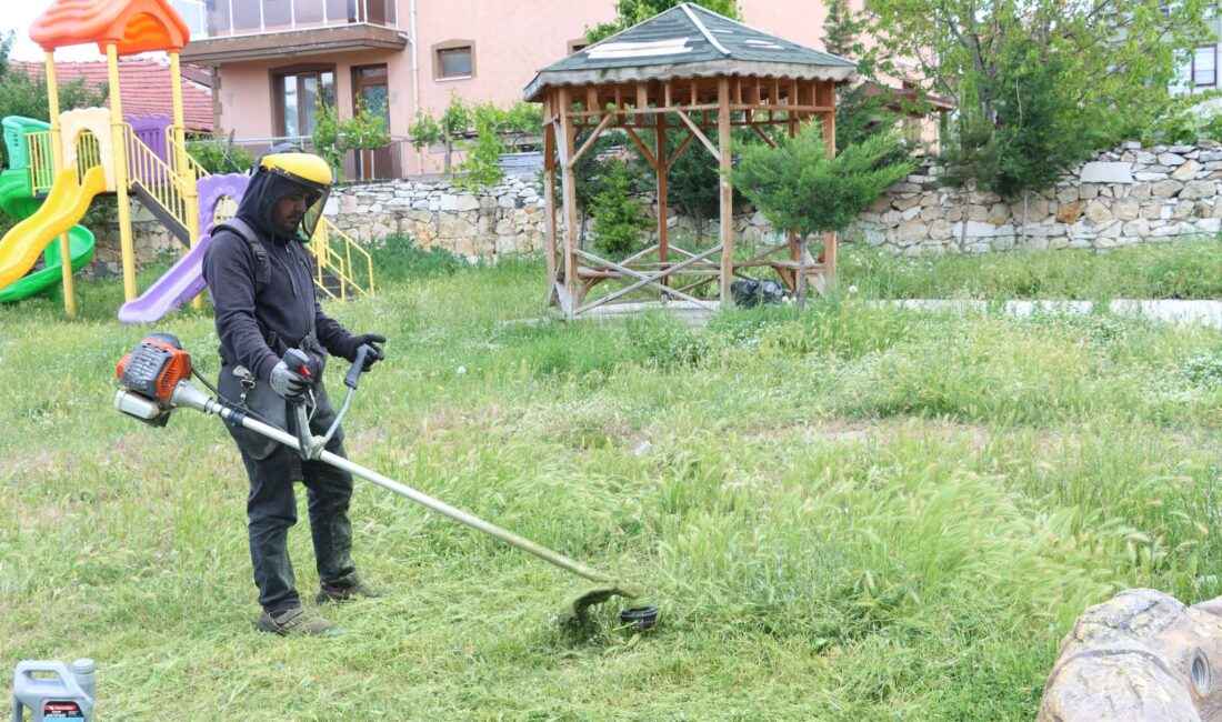 Afyonkarahisar’ın İscehisar ilçesinde, yaz aylarının gelmesiyle birlikte vatandaşların daha temiz,