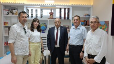 Sandıklı Ahmet Yumak Anaokulu'nda eğitim gören minik öğrenciler, düzenlenen muhteşem
