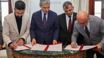 Afyonkarahisar’ın Emirdağ ilçesinde okul öncesi çocukların hem eğlenerek öğreneceği hem