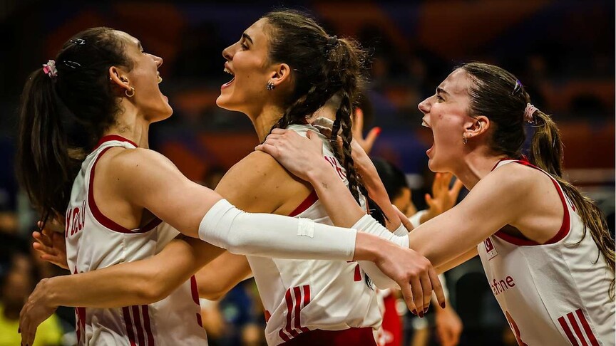 A Milli Kadın Voleybol Takımı, FIVB Milletler Ligi'nin (VNL) ilk