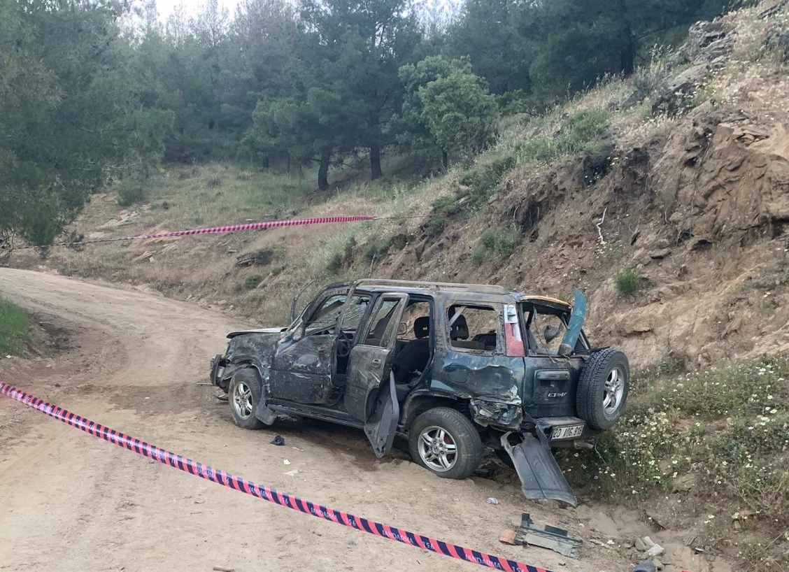 Aydın'ın Karacasu ilçesinde şarampole devrilen cipin sürücüsü hayatını kaybetti, 2