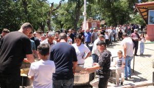 Afyonkarahisar'ın Sandıklı ilçesine bağlı Akharım beldesinde yağmur ve şükür duası