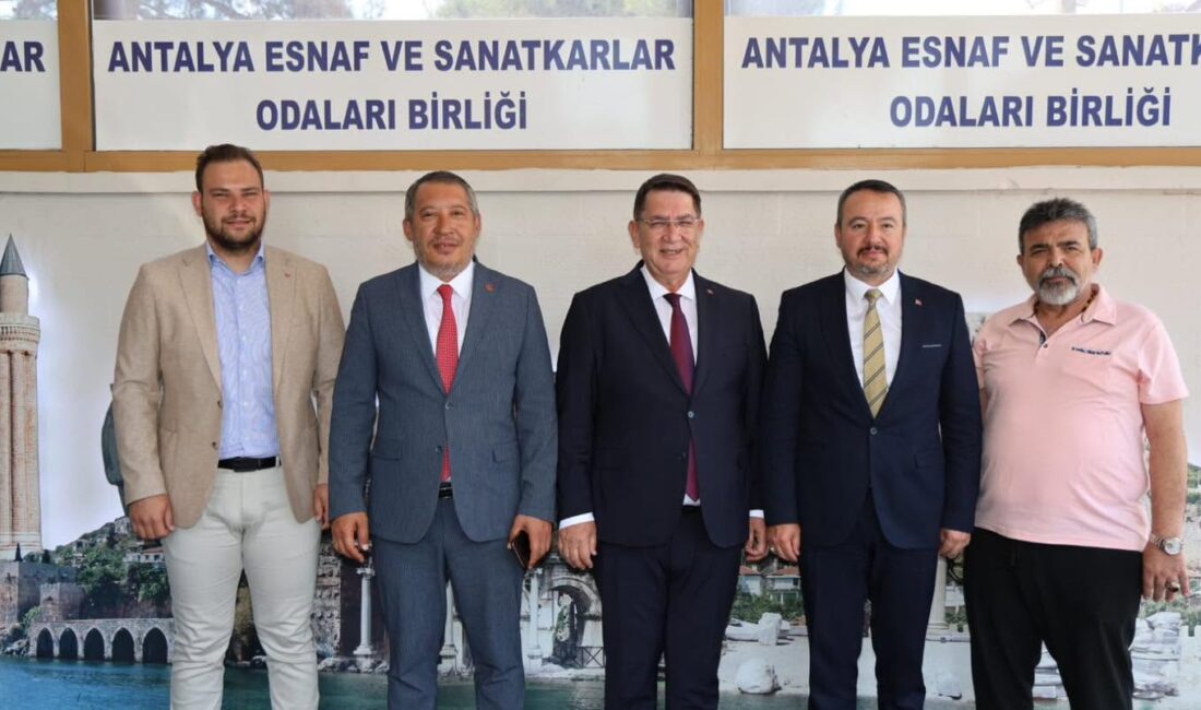 Dinar Belediye Başkanı Veysel Topçu, Sandıklı Belediye Başkanı Adnan Öztaş