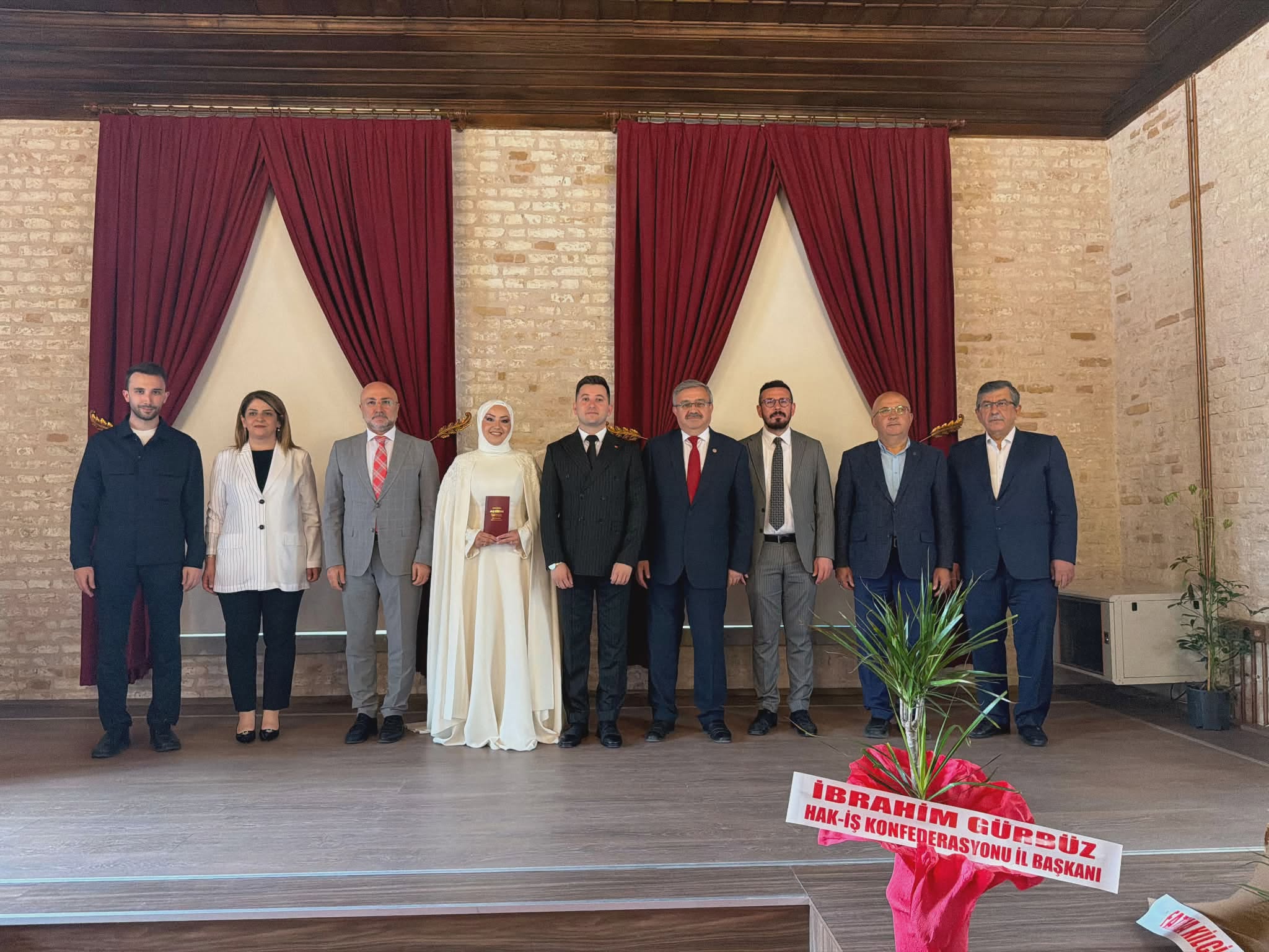 AK Parti Afyonkarahisar İl Başkanlığı tarafından düzenlenen nikâh töreninde İl