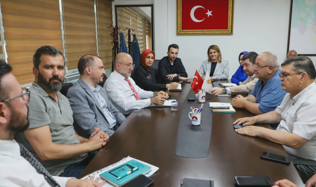 AK Parti Afyonkarahisar İl Başkanı Turgay Şahin başkanlığında, İl Başkanlığı’nda