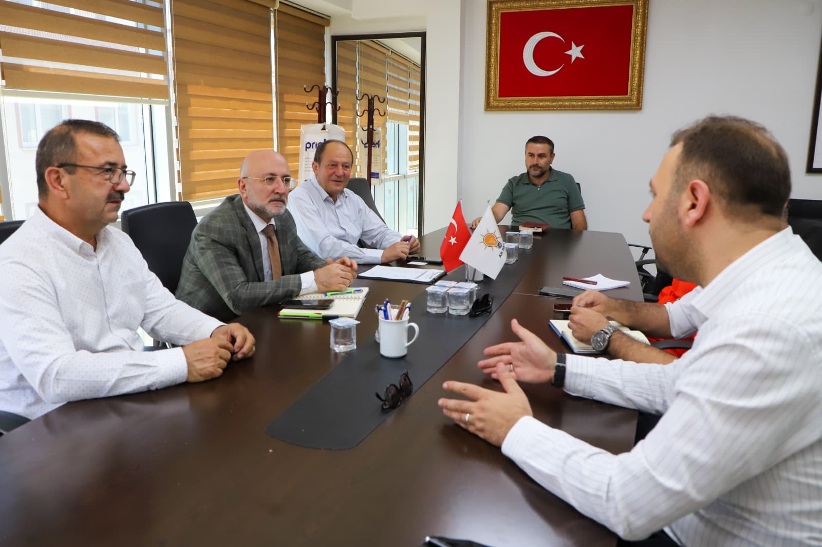 AK Parti Afyonkarahisar İl Başkanlığı, Türkiye Yüzyılı hedefleri doğrultusunda teşkilat