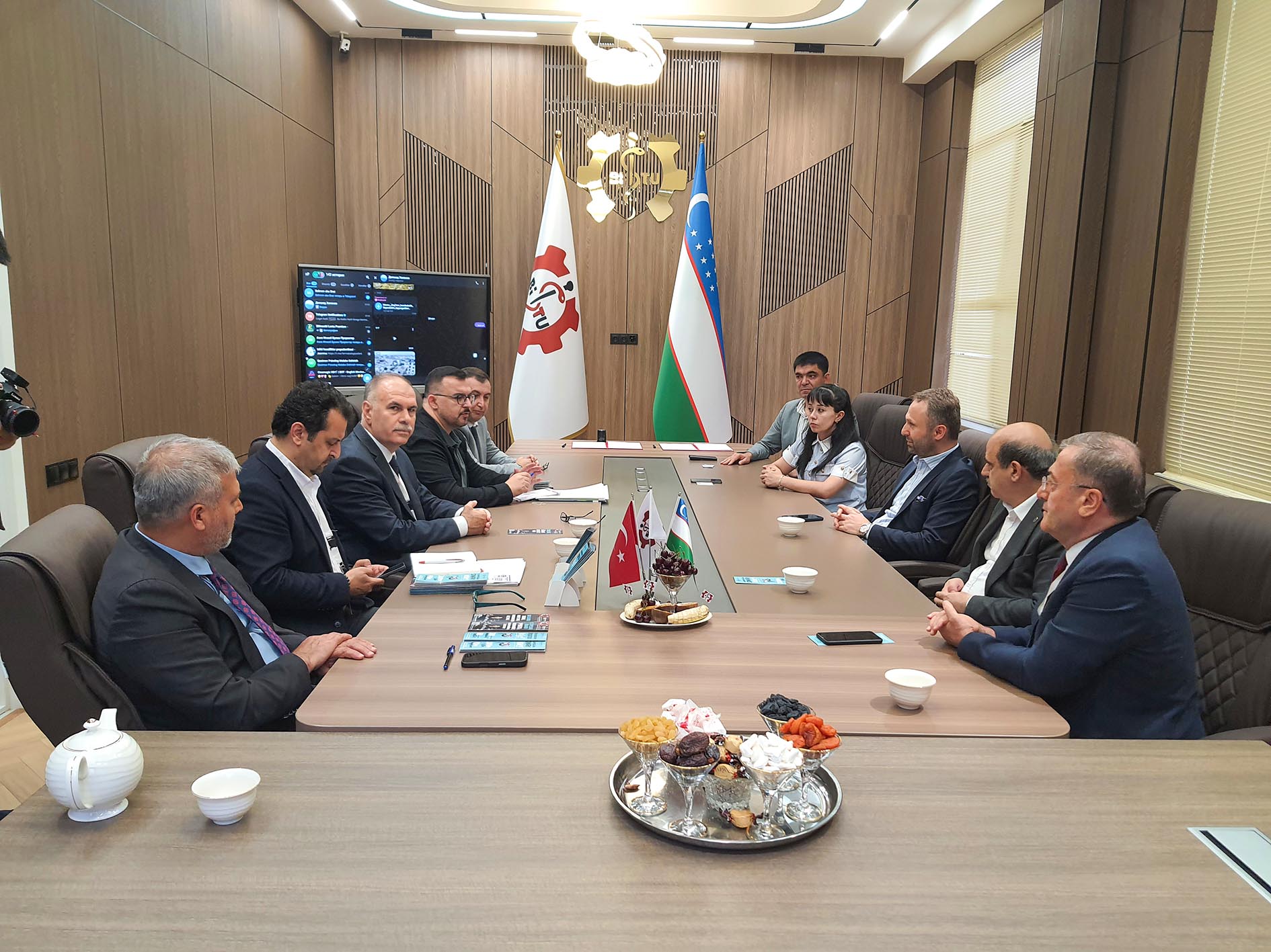 Afyon Kocatepe Üniversitesi (AKÜ), Özbekistan’ın Buhara kentinde düzenlenen 4. Özbekistan-Türkiye