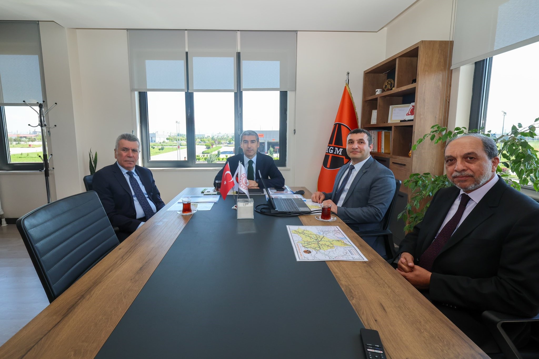Afyonkarahisar Valisi Dr. Naci Aktaş, Karayolları 31. Şube Şefliği koordinesinde