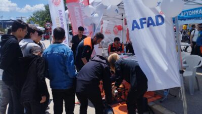 Afyonkarahisar İl Afet ve Acil Durum Müdürlüğü (AFAD), üniversite öğrencilerine