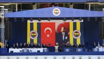 Fenerbahçe Olağanüstü Seçimli Genel Kurulu’nda idari ve mali ibra oylamalarının