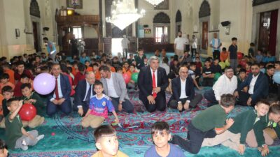 Afyonkarahisar Valiliği koordinesinde düzenlenen "Çevreme Duyarlıyım, Değerlerime Sahip Çıkıyorum" projesi