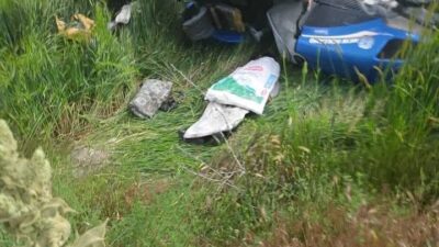 Denizli’nin Çameli ilçesinde, tarla yollarında seyir halinde olan bir traktörün