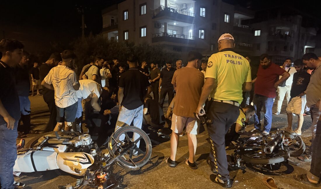 Mersin’in Akdeniz ilçesinde iki motosikletin çarpışması sonucu meydana gelen feci
