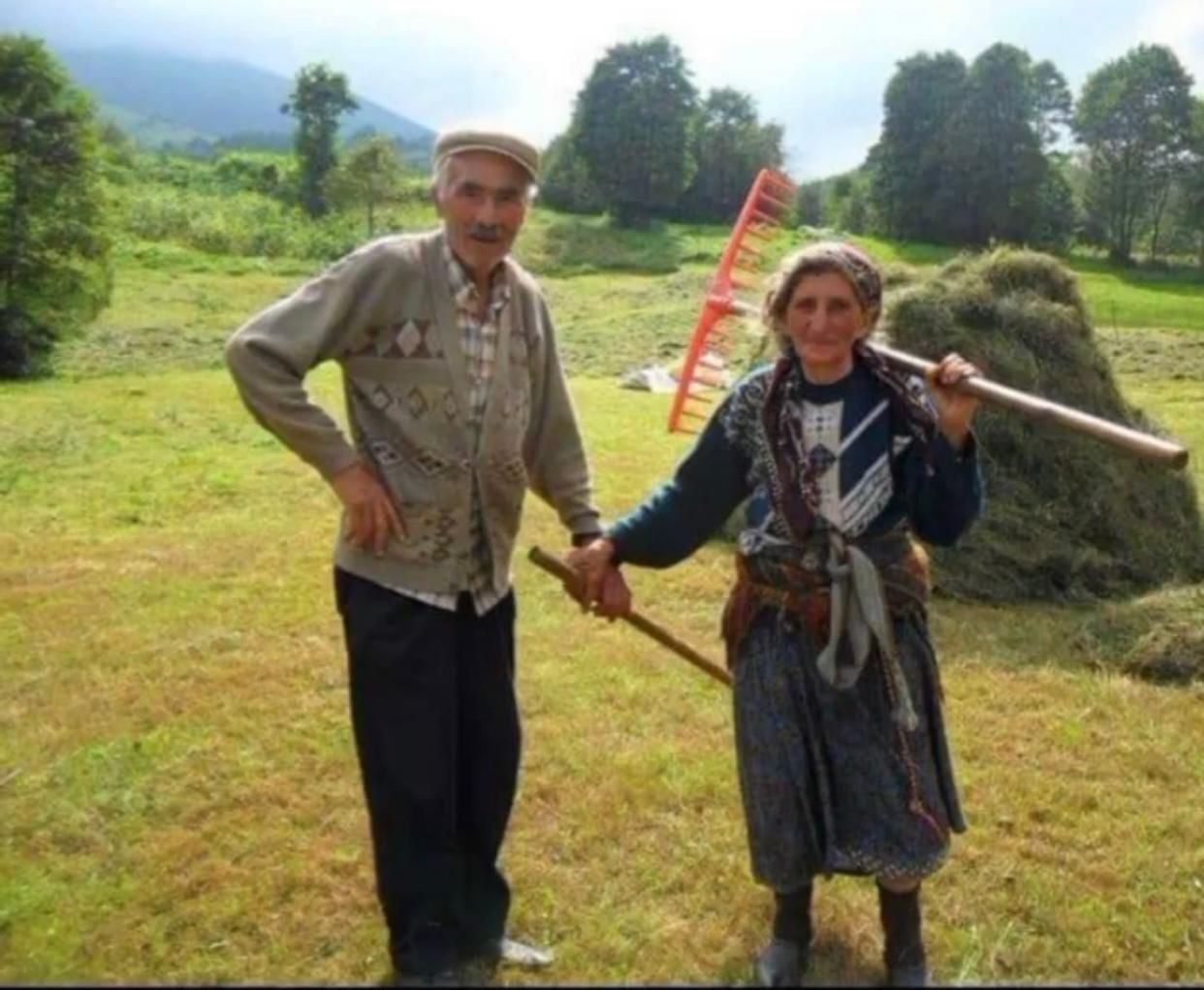 Trabzon’un Düzköy ilçesinde yaşayan acılı bir annenin ve eşin, vefat