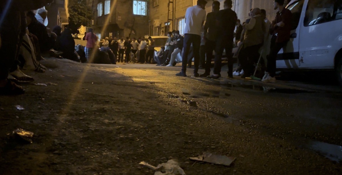 Gaziantep’in Şehitkamil ilçesinde bir evden yükselen tartışma sesleri, kısa sürede