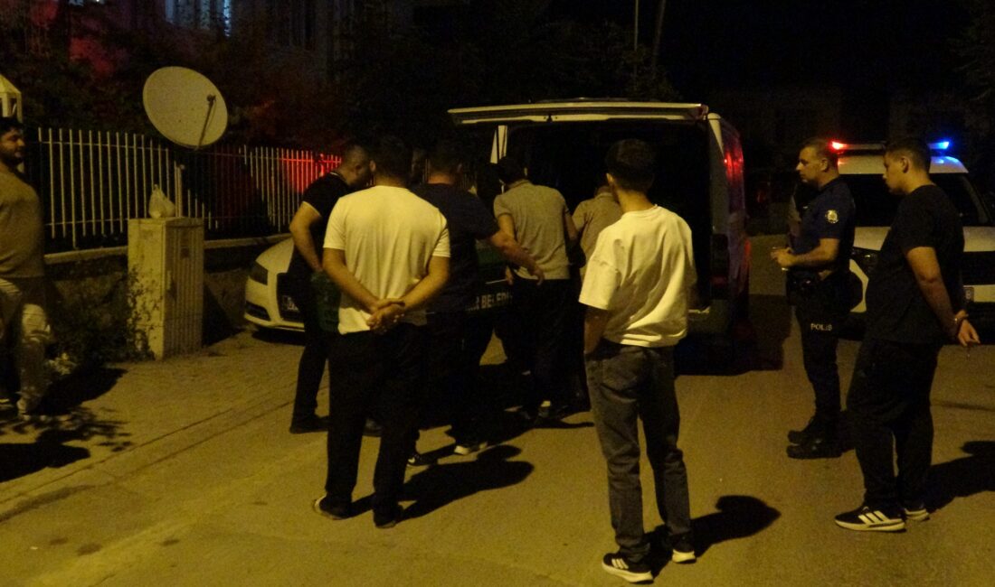 Malatya’nın Battalgazi ilçesinde, arkadaşını ziyaret etmek için gittiği evde dinlenmek