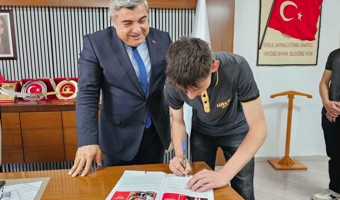 Afyonkarahisar genelinde gençlerin entelektüel ve kültürel birikimlerini artırmaya yönelik çalışmalar