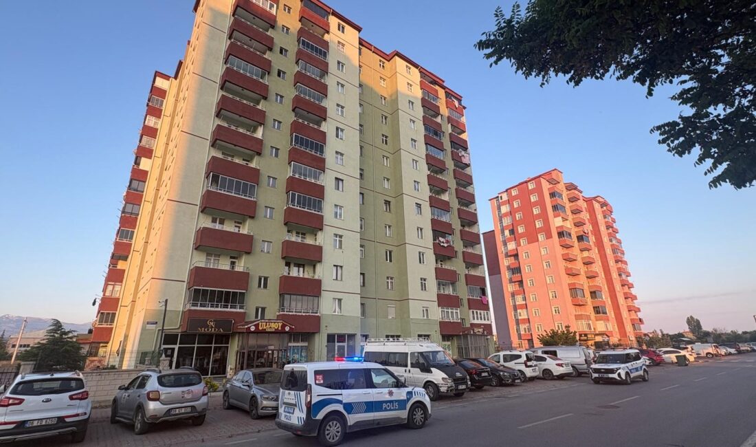 Kayseri’nin Kocasinan ilçesinde sabahın erken saatlerinde meydana gelen şüpheli ölüm