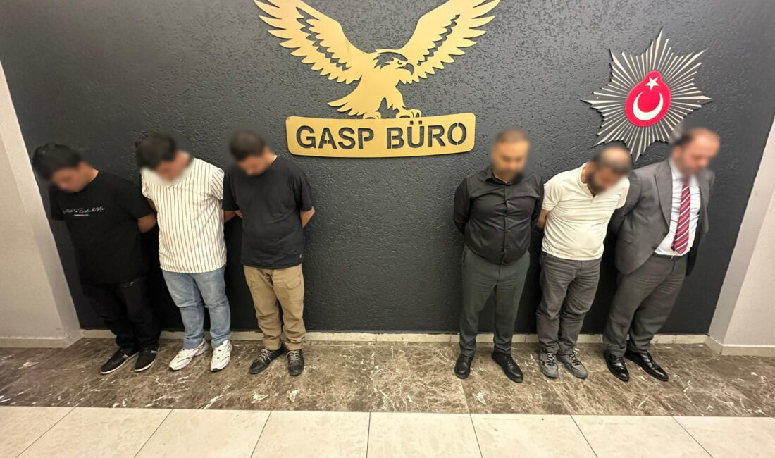 Afyonkarahisar’da bir alışveriş merkezinde (AVM) yaşanan ve sosyal medyada infial