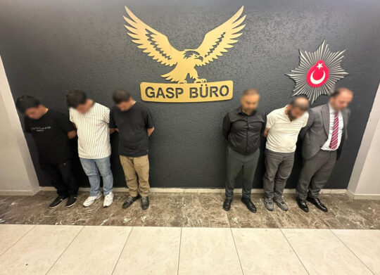 Afyonkarahisar’da bir alışveriş merkezinde (AVM) yaşanan ve sosyal medyada infial