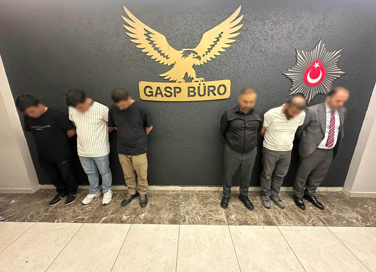 Afyonkarahisar’da bir alışveriş merkezinde (AVM) yaşanan ve sosyal medyada infial