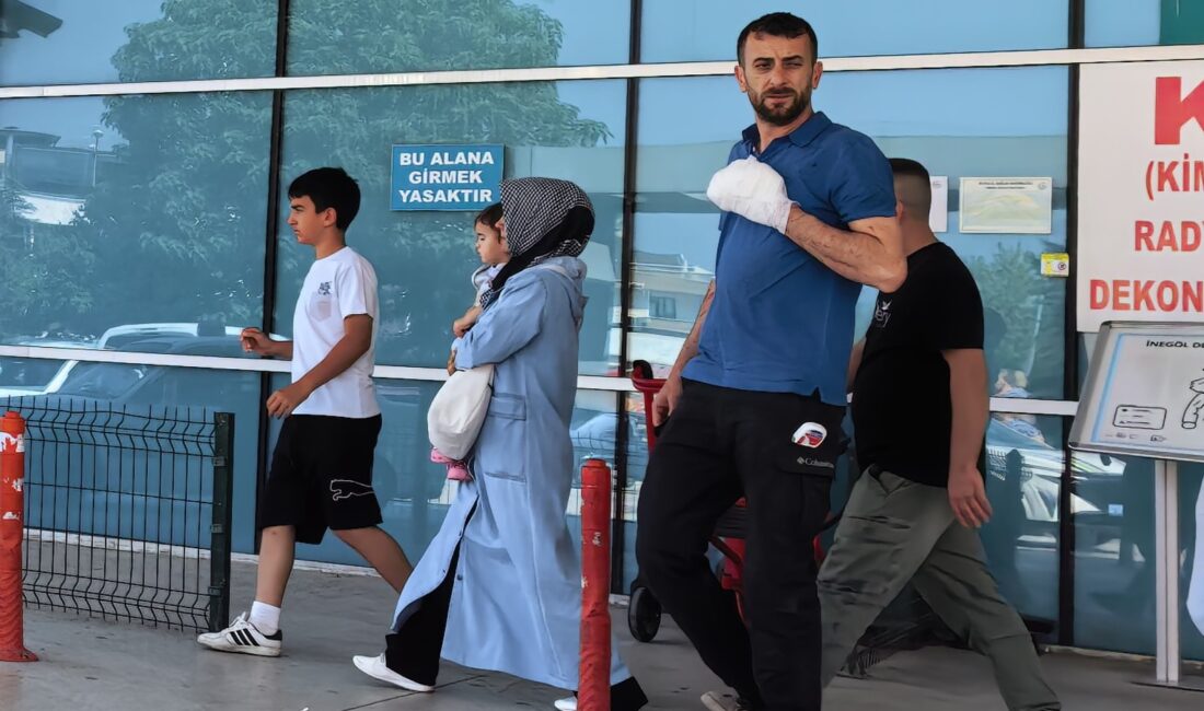 Bursa’nın mobilya üretim üssü İnegöl’de, sabah saatlerinde mesai başında olan