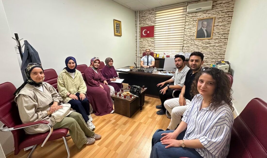 Afyonkarahisar’ın ilçesi Bolvadin, eğitim öğretim yılının sona ermesiyle birlikte öğrencilerin