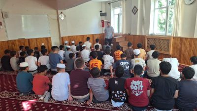 Afyonkarahisar İl Müftülüğü Bağımlılık Koordinatörlüğü tarafından hafızlık yapan öğrencilere yönelik